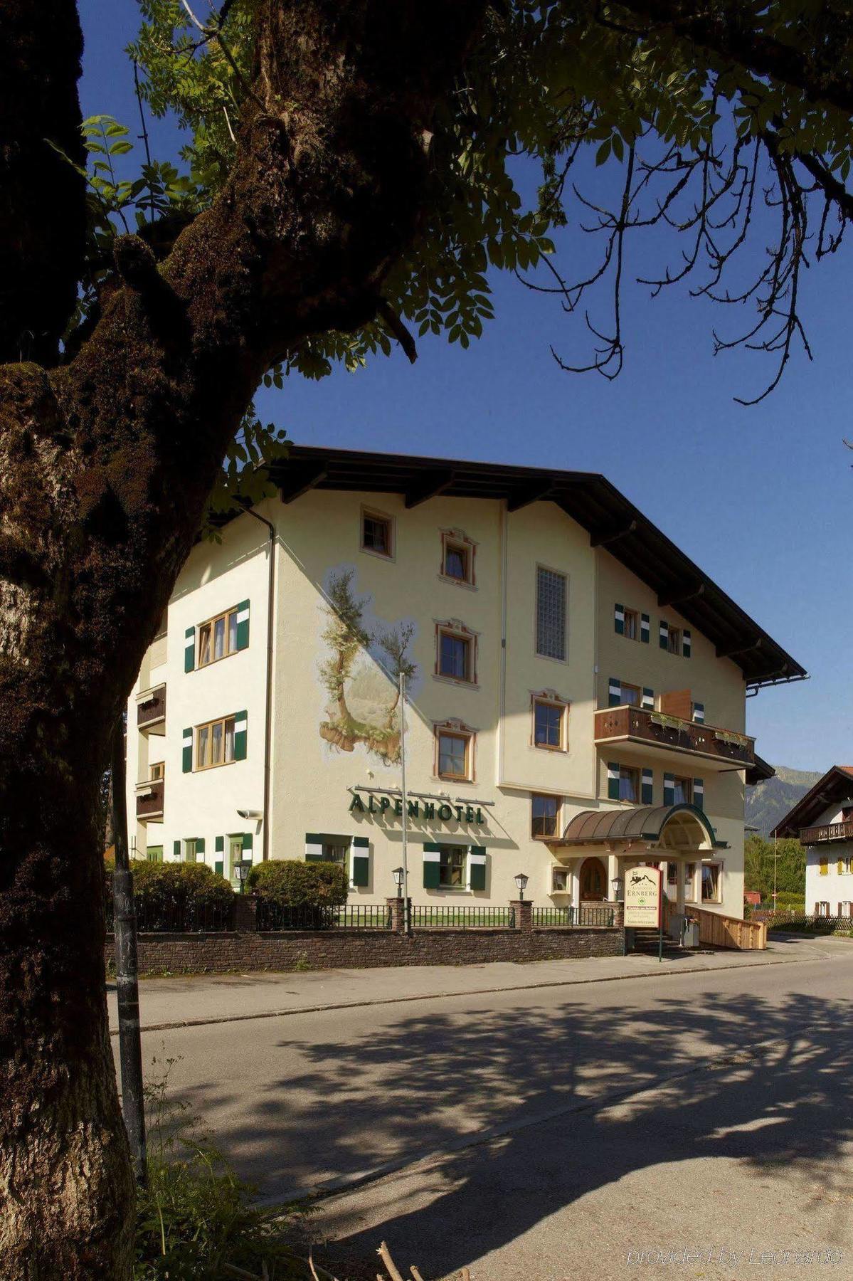 Alpenhotel Ernberg Reutte Kültér fotó